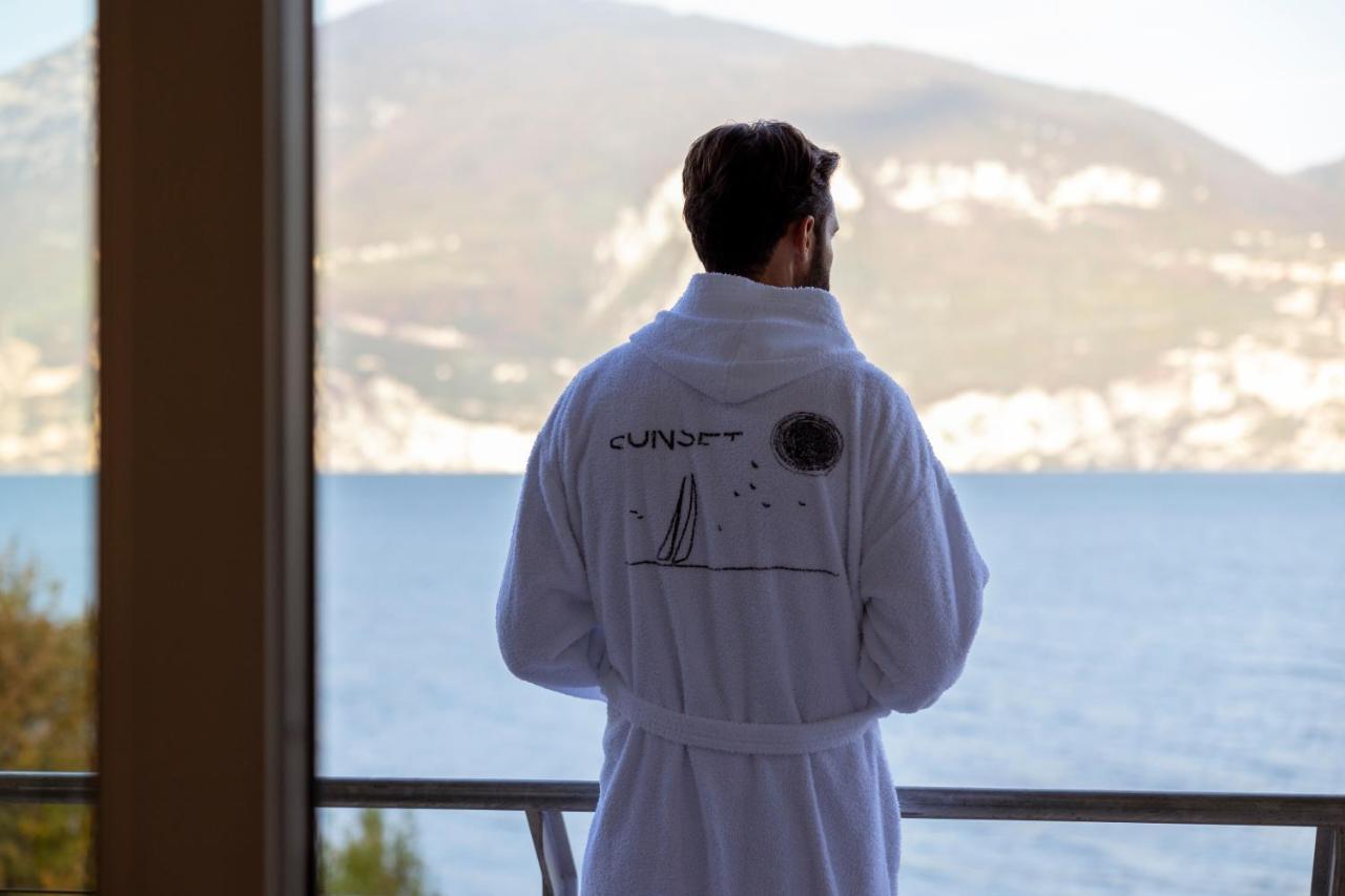 Sunset Residence Brenzone sul Garda Ngoại thất bức ảnh