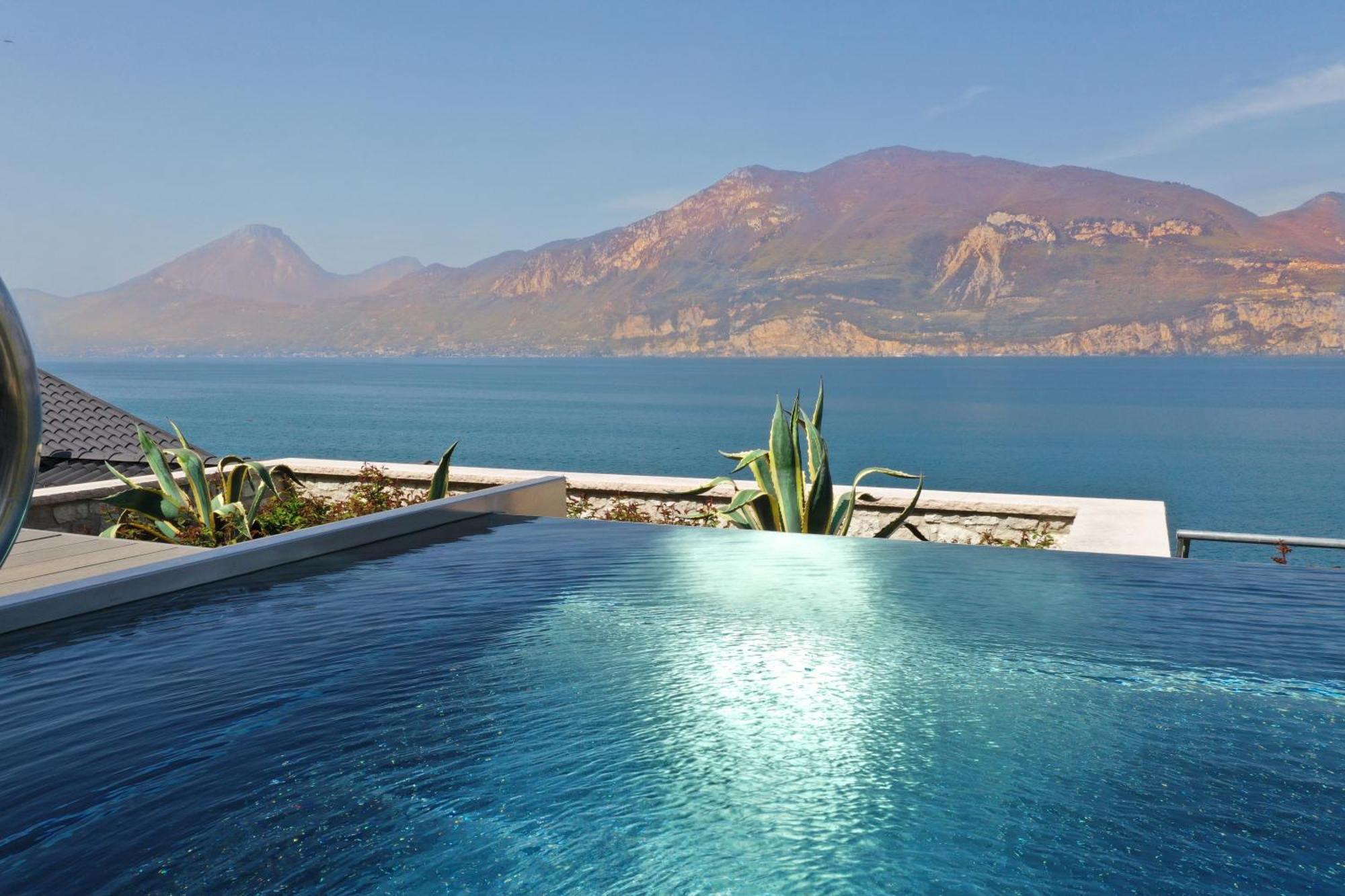 Sunset Residence Brenzone sul Garda Ngoại thất bức ảnh